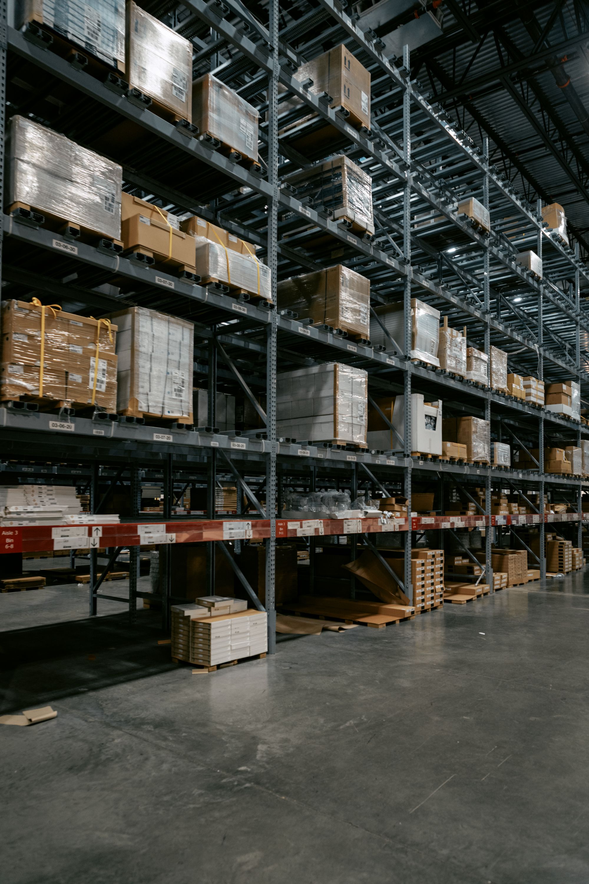 High-bay pallet racking in a distribution warehouse